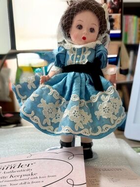 2003 Vintage Madame Alexander Wendy's Favorite Keepsake